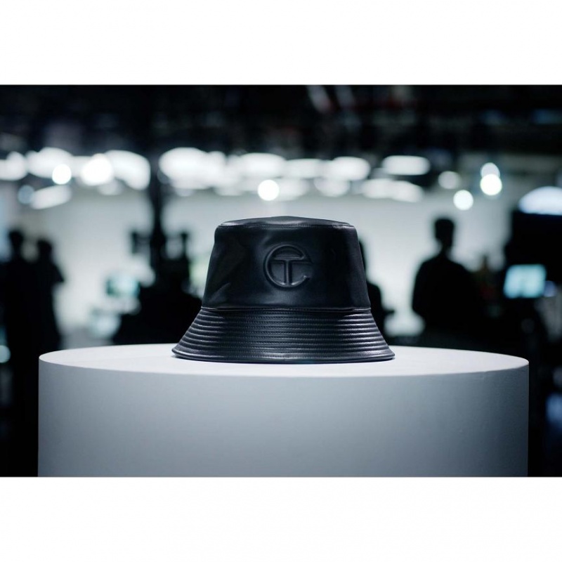 Telfar Bucket Hats Logo T Bucket Hoed Zwart | NLTV3078