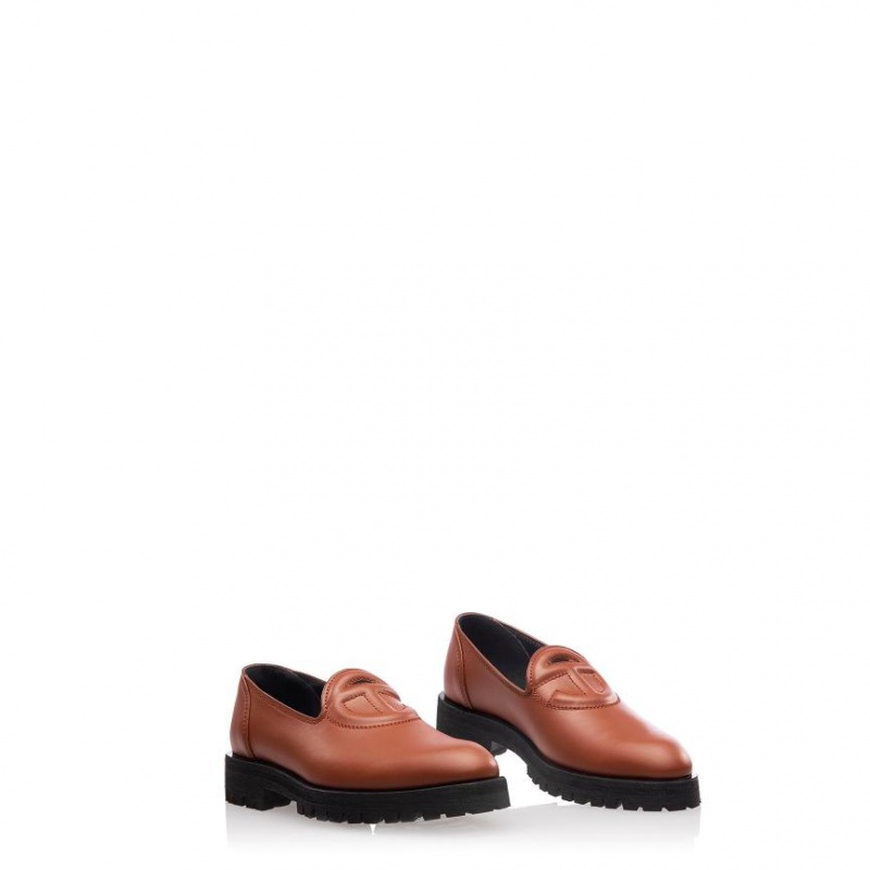 Telfar Logo Loafers Bruin | NLDN3511